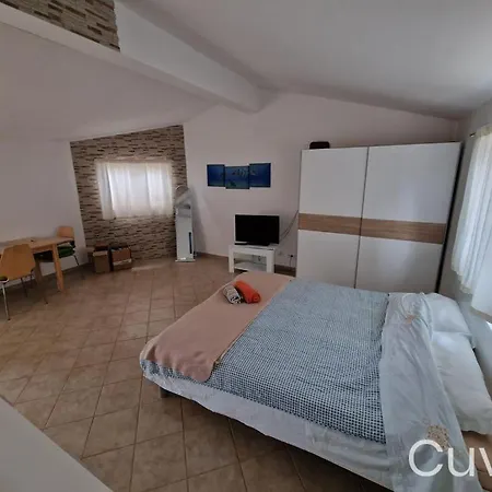 Vala Apartment *